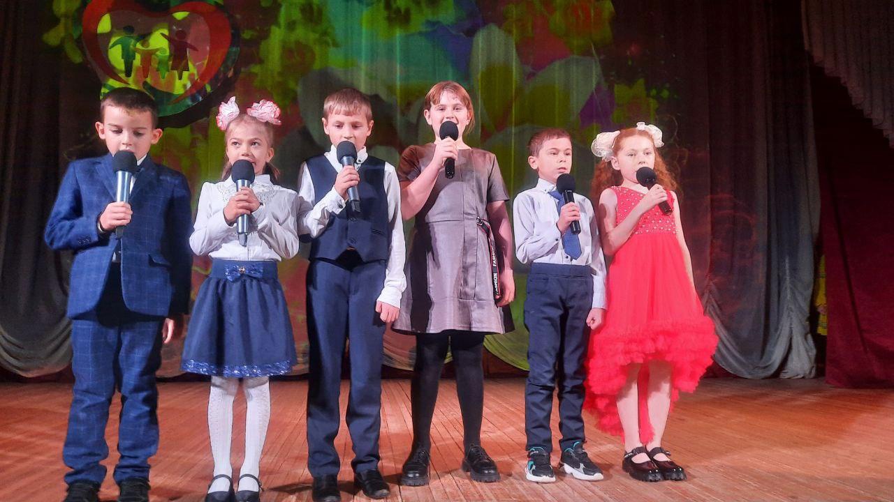 «Тепло сердец для любимых мам».