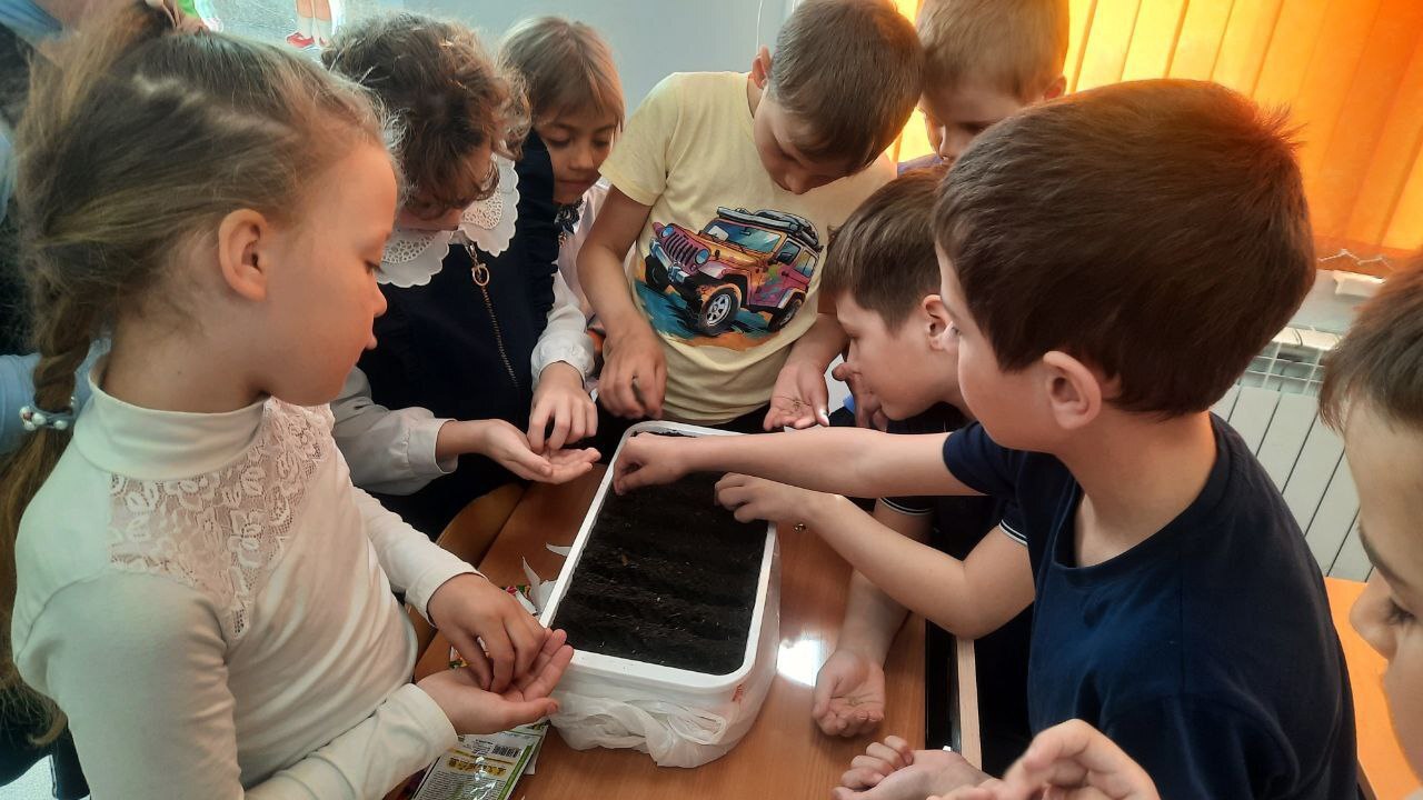 АКЦИЯ «КЛУМБА ОРЛЯТ».